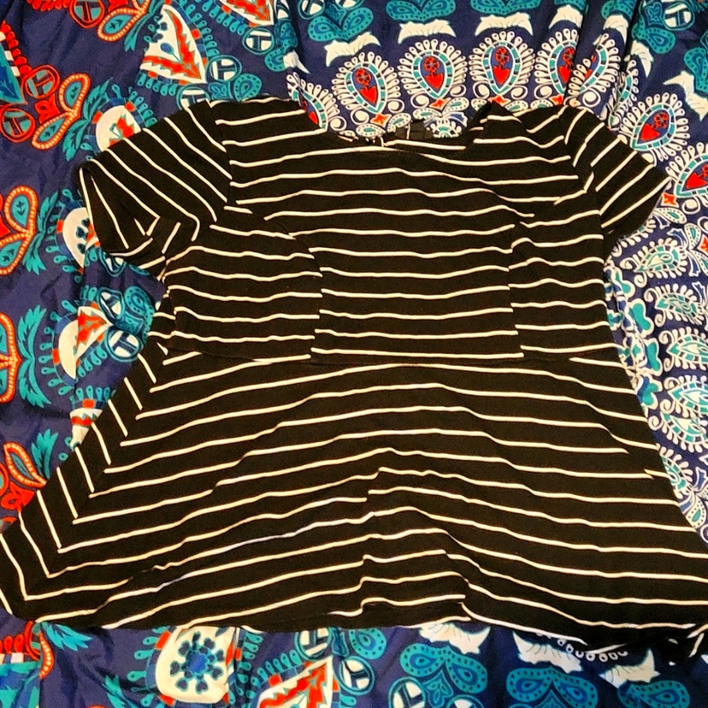 Black and white top